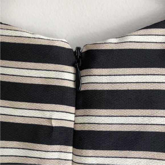 Vince Camuto Faux Wrap Dress Satin Striped Sleeveless Midi Flowy - Picture 9 of 15